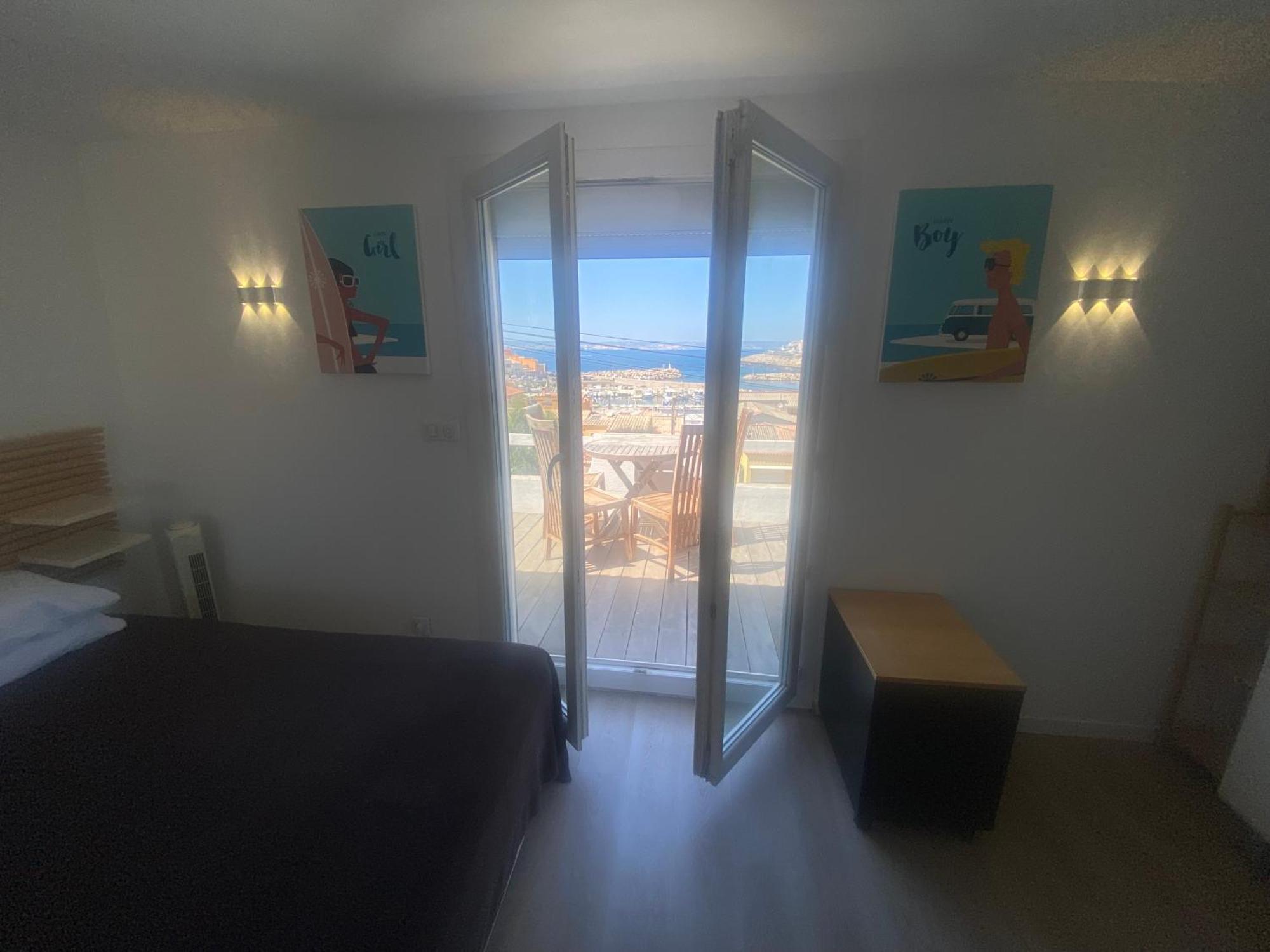 מרסיי Au Coeur Du Parc National Du Massif Des Calanques, La Flibuste Des Goudes, Maison 2 Chambres, Climatisee, Jardins, Solarium, Proche Plage, Large Vue Mer מראה חיצוני תמונה