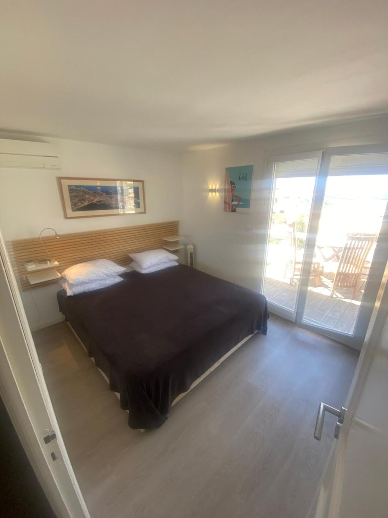 מרסיי Au Coeur Du Parc National Du Massif Des Calanques, La Flibuste Des Goudes, Maison 2 Chambres, Climatisee, Jardins, Solarium, Proche Plage, Large Vue Mer מראה חיצוני תמונה